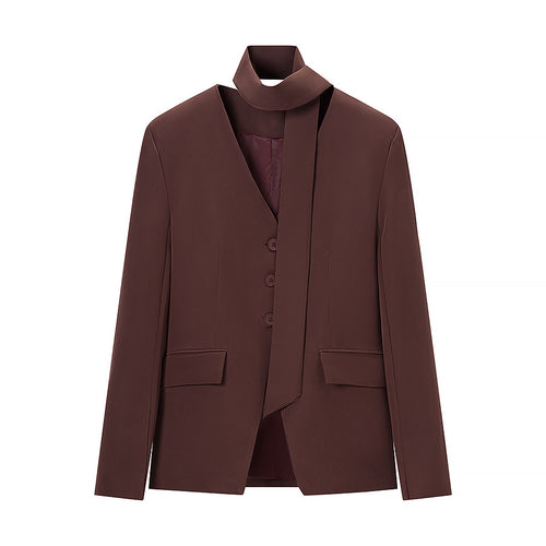 Damen Taillierter Blazer mit Schluppe, Knopfleiste und Pattentaschen Nord Taschen