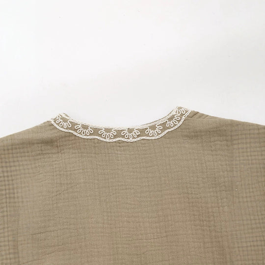 Damen Ärmellose Leinenweste mit floraler Reliefstickerei und offener Front Nord Taschen