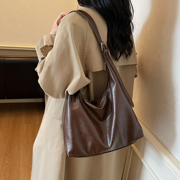 Damen Hobo-Tasche mit luxuriösem Kunstleder und abnehmbarem Kosmetiktäschchen Nord Taschen