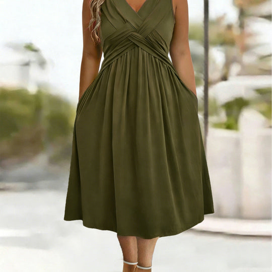 Damen Sommerkleid mit tiefem V-Ausschnitt und Seitentaschen