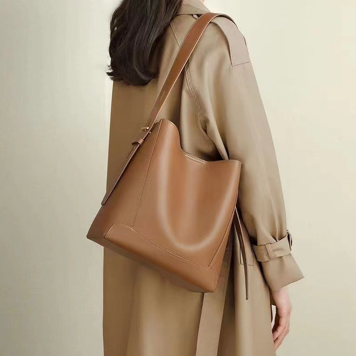 Damen Umhängetasche aus feinem, geschmeidigem Kunstleder mit elegantem Design Nord Taschen