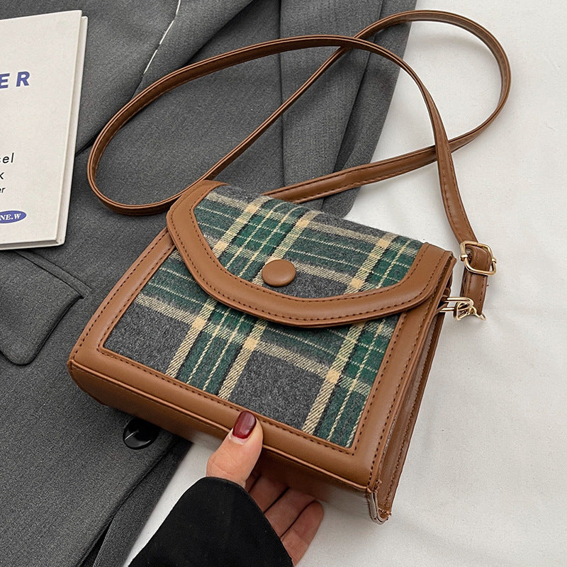 Damen modische Handtasche im Karomuster mit abnehmbarem Anhänger Nord Taschen