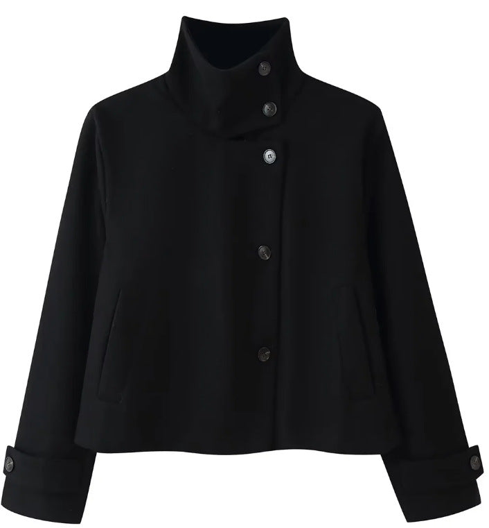 Damen Kurzjacke im Boxy‑Cut mit hohem Stehkragen und Hornknöpfen Nord Taschen