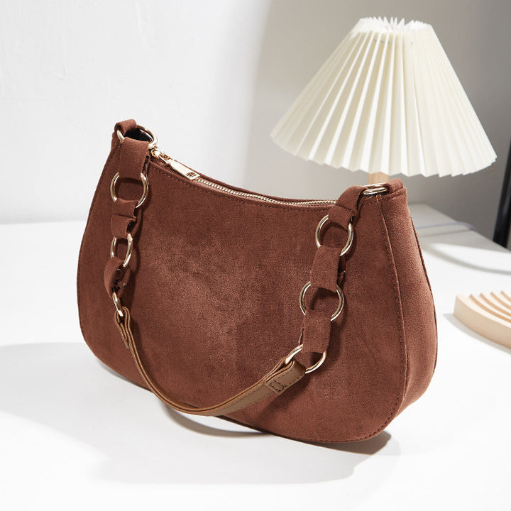 Damen Hobo-Tasche mit elegantem Kettenriemen und geschmeidiger Velours-Oberfläche Nord Taschen