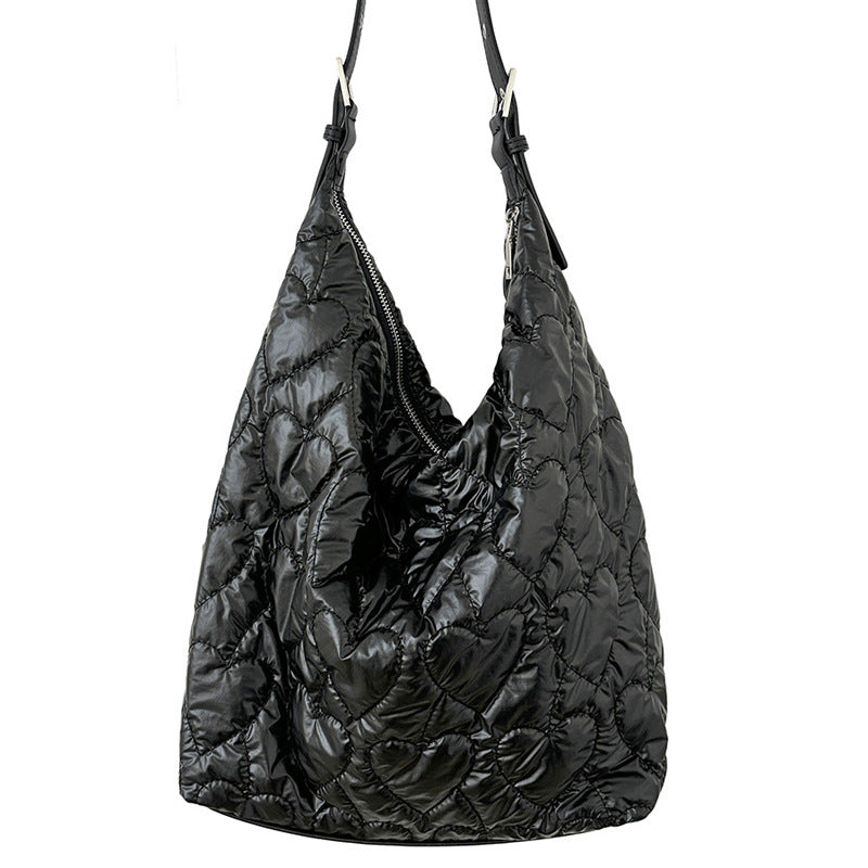 Damen Hobo-Tasche mit einzigartigem geschwungenen Design und weich gepolstertem Material Nord Taschen