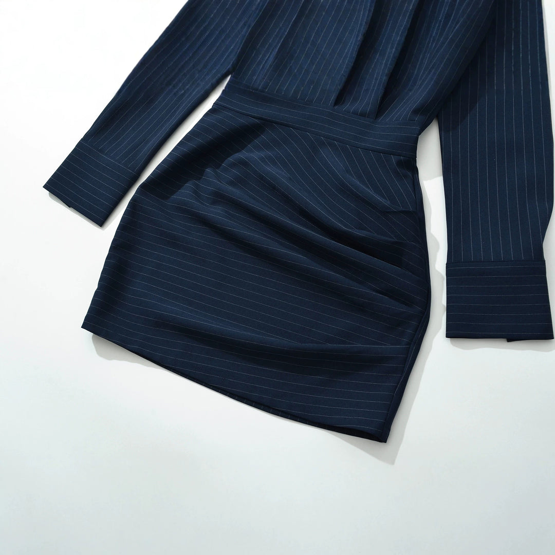 Damen Tailliertes Midikleid mit Hemdblusenoberteil und Nadelstreifen‑Design Nord Taschen
