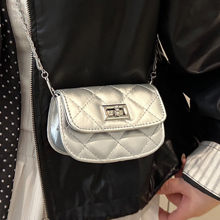 Damen Clutch mit elegantem Steppmuster und hochwertigen Akzenten Nord Taschen