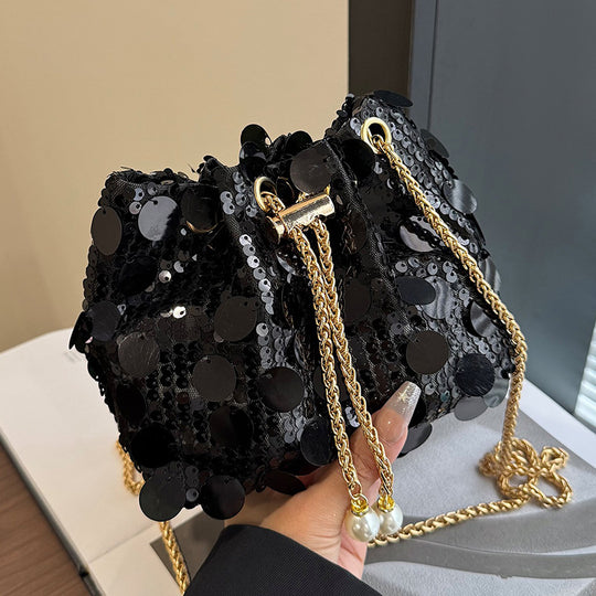 Damen Glamouröse Beuteltasche mit funkelnden Pailletten Nord Taschen