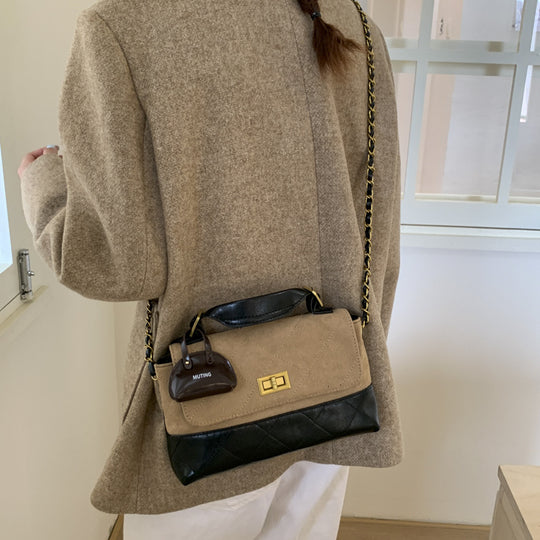 Damen modische Handtasche aus hochwertigem Wildleder mit kontrastierenden Details Nord Taschen