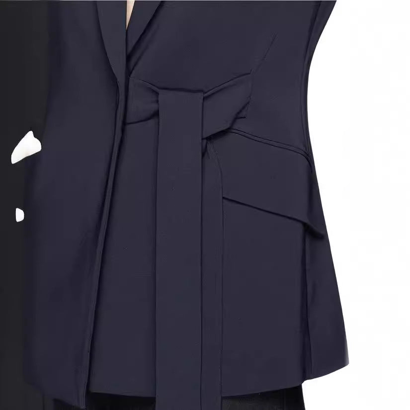 Damen Schalkragen-Wickelblazer mit seitlicher Knotenbindung und Pattentaschen Nord Taschen