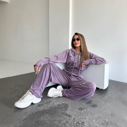 Damen Velours-Lounge-Set mit Cropped Kapuzenjacke und High-Waist weitem Bein Nord Taschen