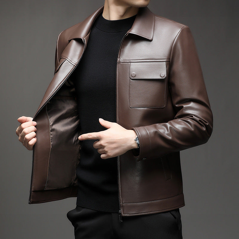 Herren Glatte Lederjacke im klassischen Hemdkragenstil mit verdecktem Reißverschluss und aufgesetzten Brusttaschen Nord Taschen