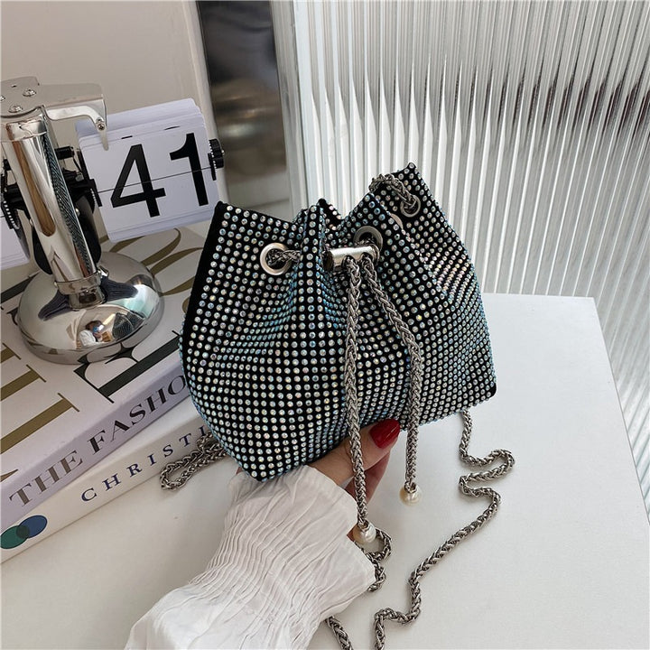 Damen Glamouröse Beuteltasche mit Strassverzierung Nord Taschen