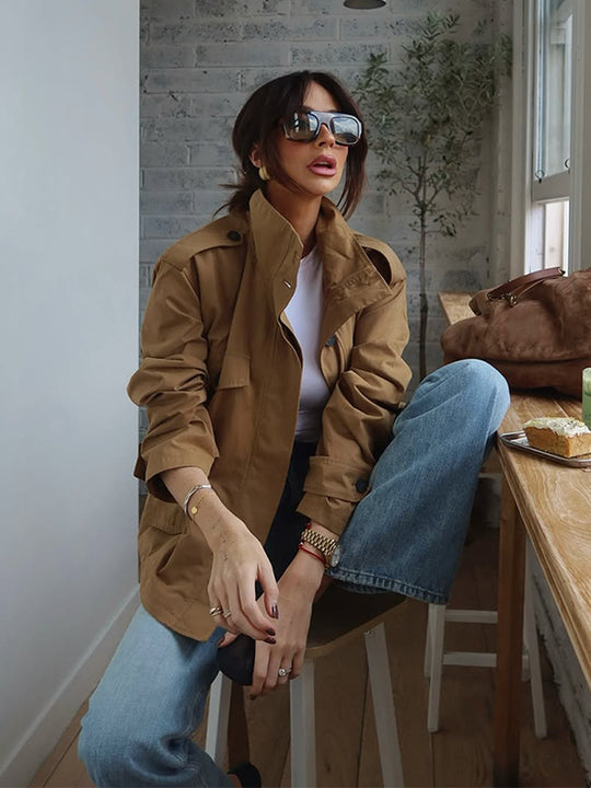 Damen Leichter Baumwoll-Fieldcoat mit Stehkragen, Schulterriegeln & aufgesetzten Pattentaschen Nord Taschen