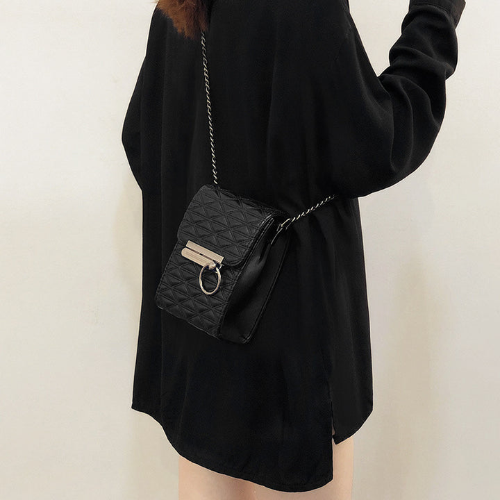 Damen Umhängetasche mit strukturiertem Obermaterial und modernem Silhouetten-Design Nord Taschen