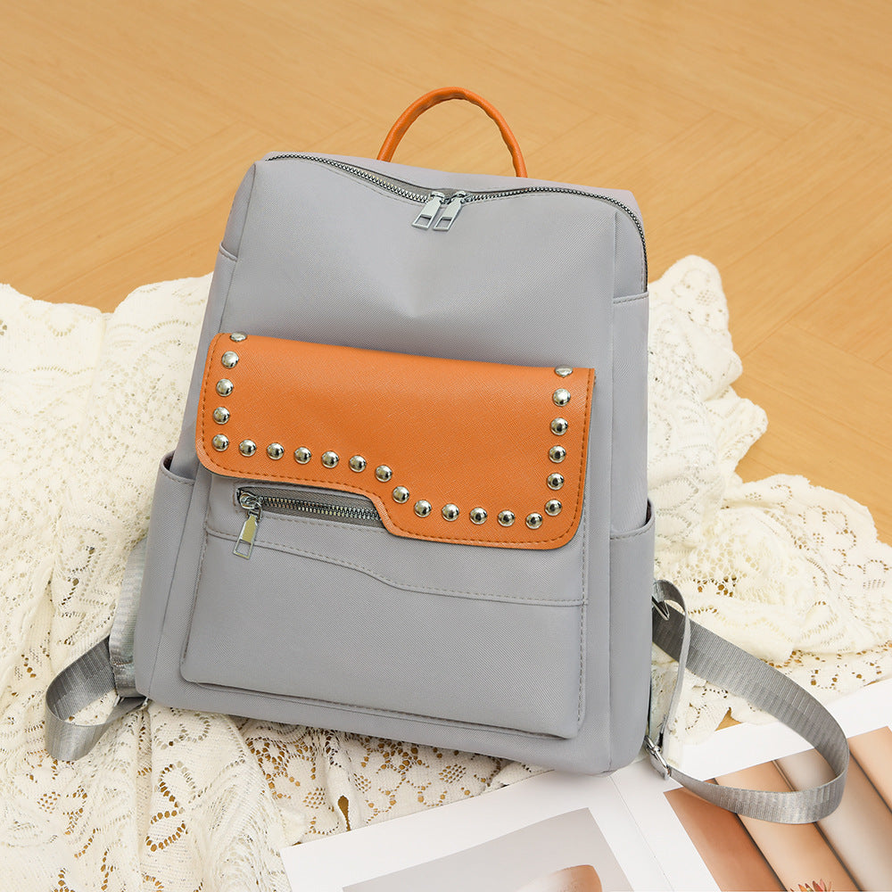 Damen modischer Backpack mit eleganten Nietenakzenten Nord Taschen