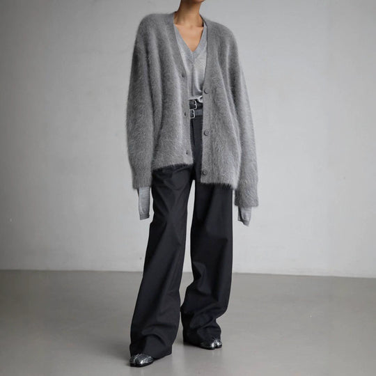 Damen Flauschige Mohair-Optik Strickjacke mit V-Ausschnitt und Oversize-Schnitt Nord Taschen