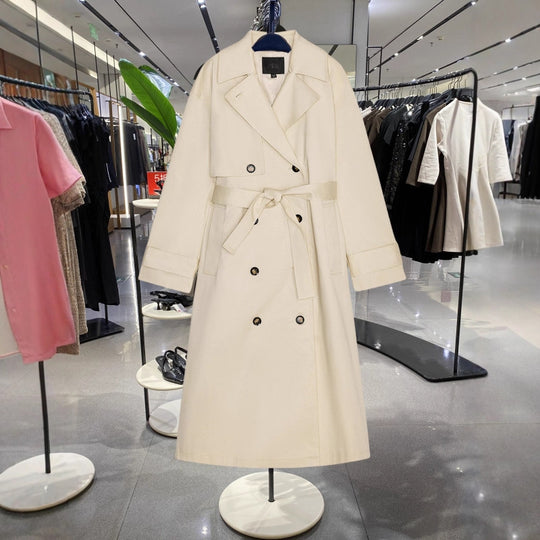 Damen Langer Trenchcoat mit doppelreihiger Knopfleiste, Taillengürtel und breitem Revers Nord Taschen