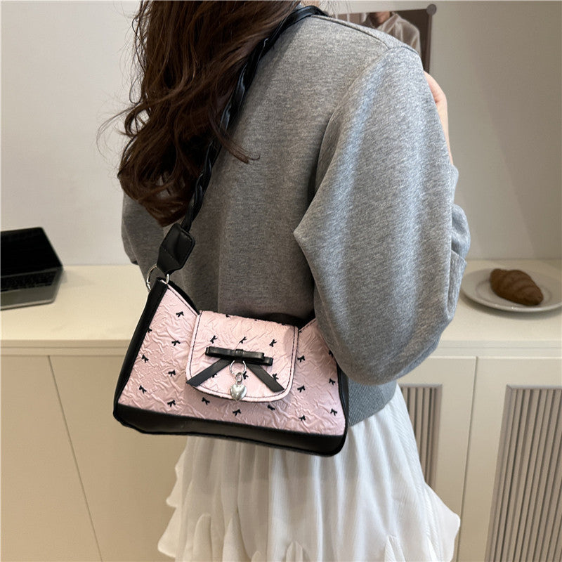 Damen Umhängetasche mit verspieltem Design und hochwertigem Detail Nord Taschen