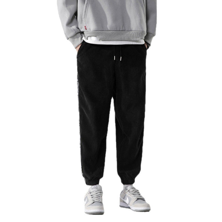 Herren Cord-Jogger mit Bandana-Seiteneinsatz, elastischem Bund, schmal zulaufender Knöcheln und geripptem Strukturstoff Nord Taschen