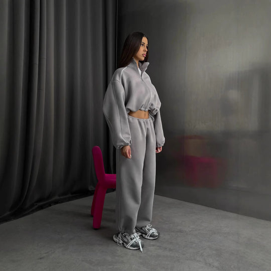 Damen cropped Zip-Kapuzenjacke mit Tunnelzug-Bund, oversized Ärmeln und kontrastierender Paspel Nord Taschen
