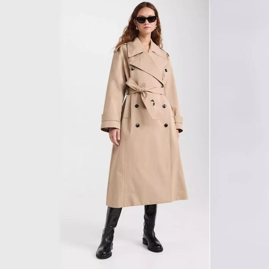 Damen Langer Trenchcoat aus Baumwollmix mit doppelreihiger Knopfleiste, Taillengürtel und Schulterklappen Nord Taschen