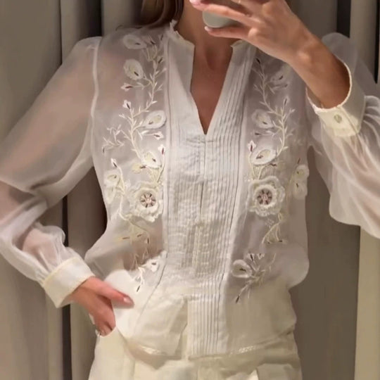 Damen Transparente bestickte Chiffonbluse mit Pintucks, V‑Ausschnitt und Ballonärmeln Nord Taschen