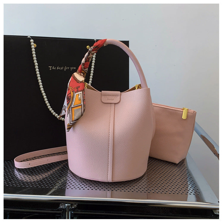 Damen Handtasche mit abnehmbarem Schal Nord Taschen