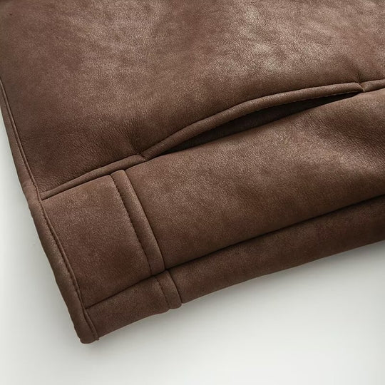 Damen Kurze Lammfelloptik-Jacke mit Stehkragen und Knopfleiste Nord Taschen