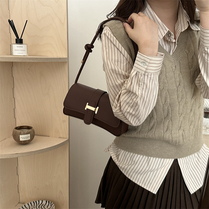 Damen elegante Clutch-Tasche mit raffiniertem Verschluss Nord Taschen