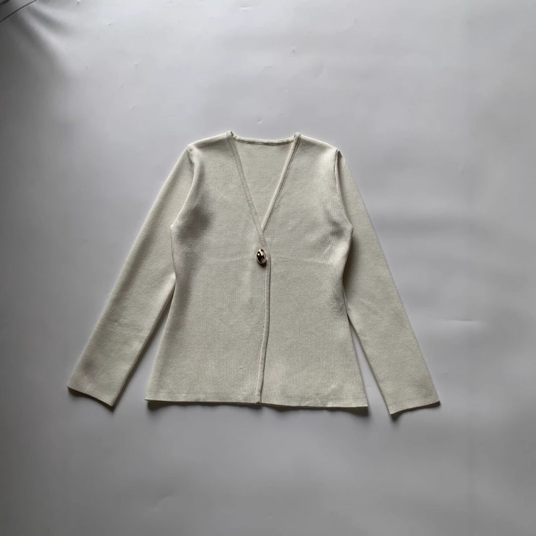 Damen Feiner V‑Ausschnitt-Cardigan mit Schmuckknopf und kastiger Silhouette Nord Taschen