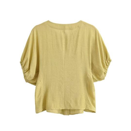 Damen Leichtes Crinkle-Blusen-Shirt mit Knopfleiste und gerafften Ballonärmeln Nord Taschen