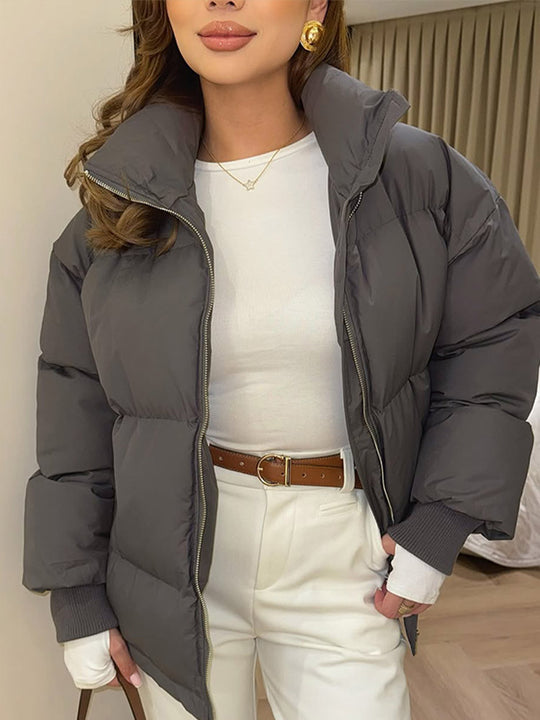 Damen Kurze taillierte Pufferjacke mit Rippbündchen und hohem Stehkragen Nord Taschen