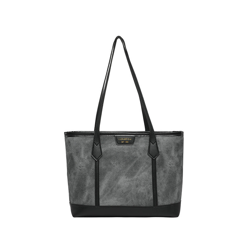 Damen elegante Tragetasche mit verspieltem Anhänger Nord Taschen