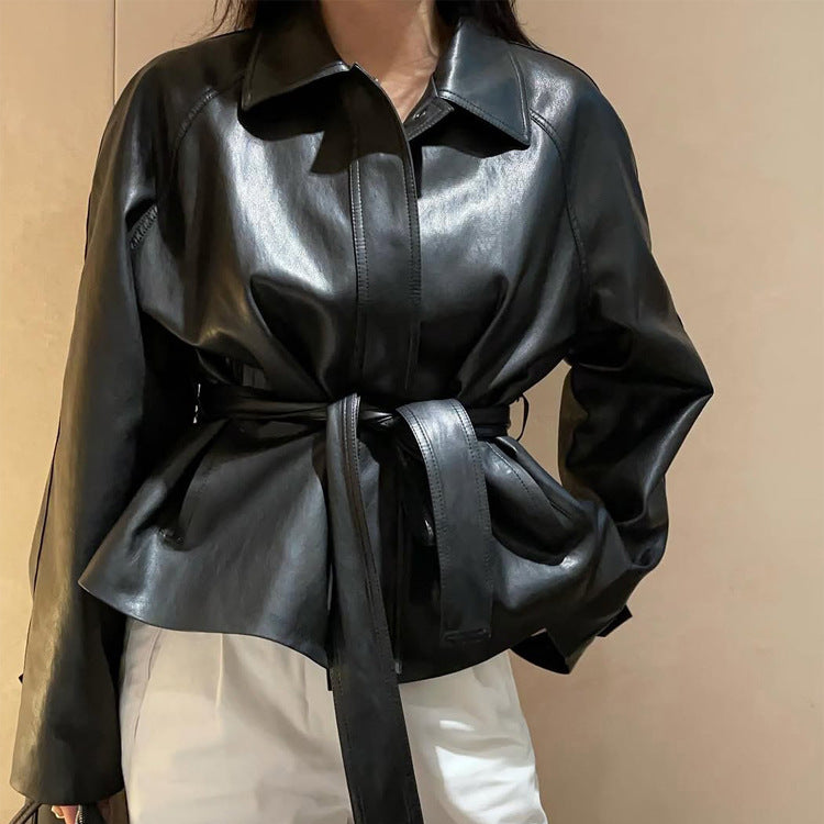 Damen Taillierbare Kunstlederjacke mit Wickelgürtel und kastiger Silhouette Nord Taschen