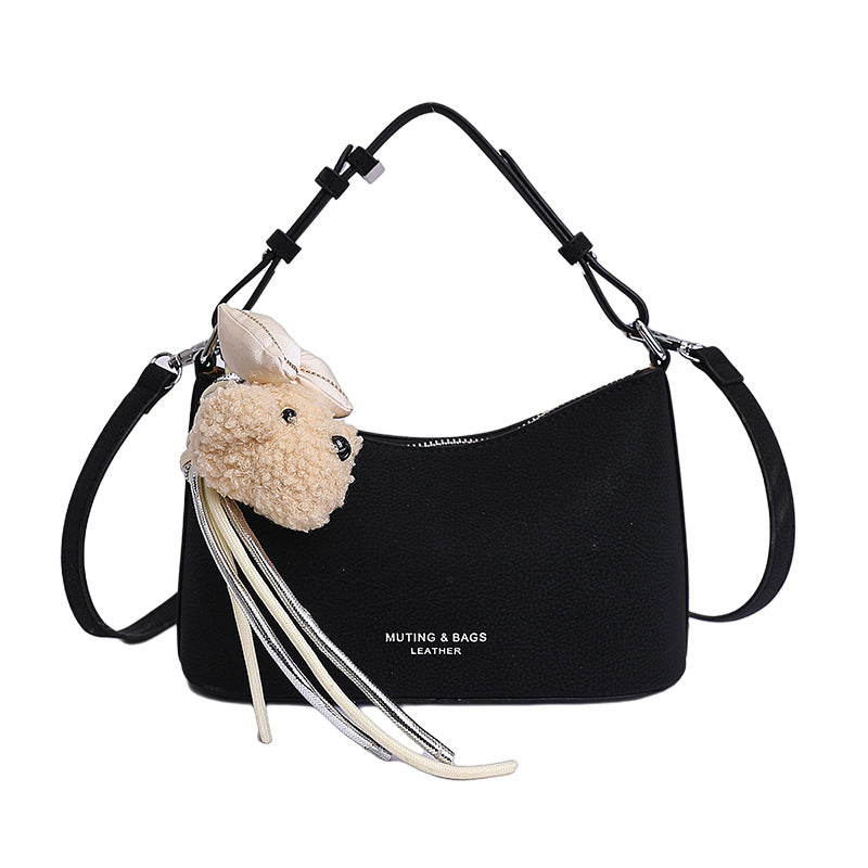 Damen Schultertasche mit niedlichem Anhänger Nord Taschen