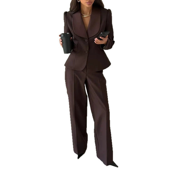 Damen Taillierter Blazer mit übergroßem Schalkragen und Hose mit hohem Bund und weitem Bein Nord Taschen