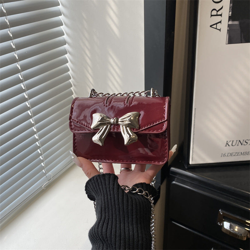 Damen elegante Handtasche mit einer modischen Schleife von Nord Taschen