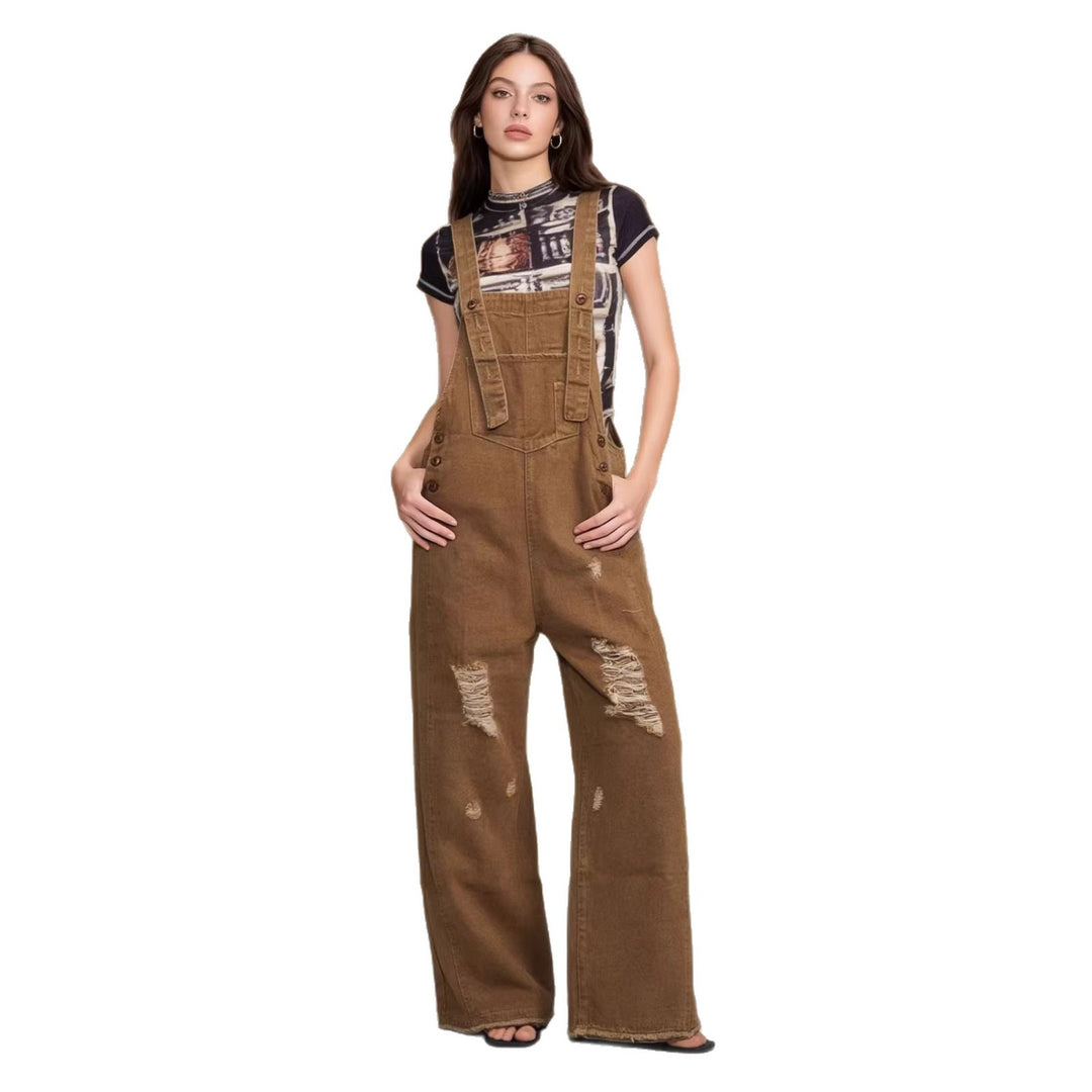Damen moderne Baggy-Latzhose aus pigmentgefärbtem Stretch-Denim mit verstellbaren Trägern und sichtbaren Rissen Nord Taschen