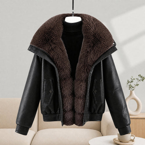 Damen nan kurze Lammfelloptik-Bomberjacke mit voluminösem Fellkragen und tailliertem Saum Nord Taschen