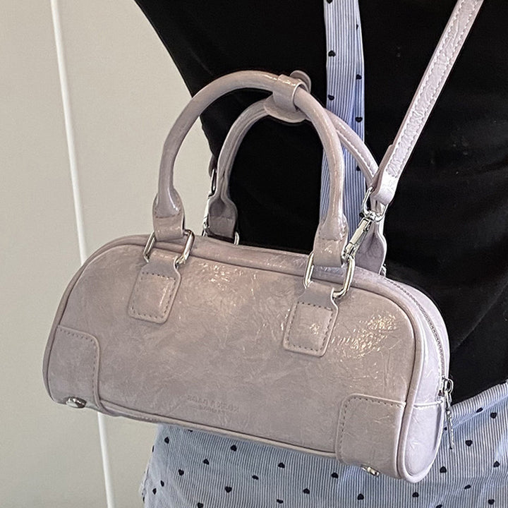 Damen Abendtasche mit hochglänzender Oberfläche und praktischen Tragegriffen Nord Taschen