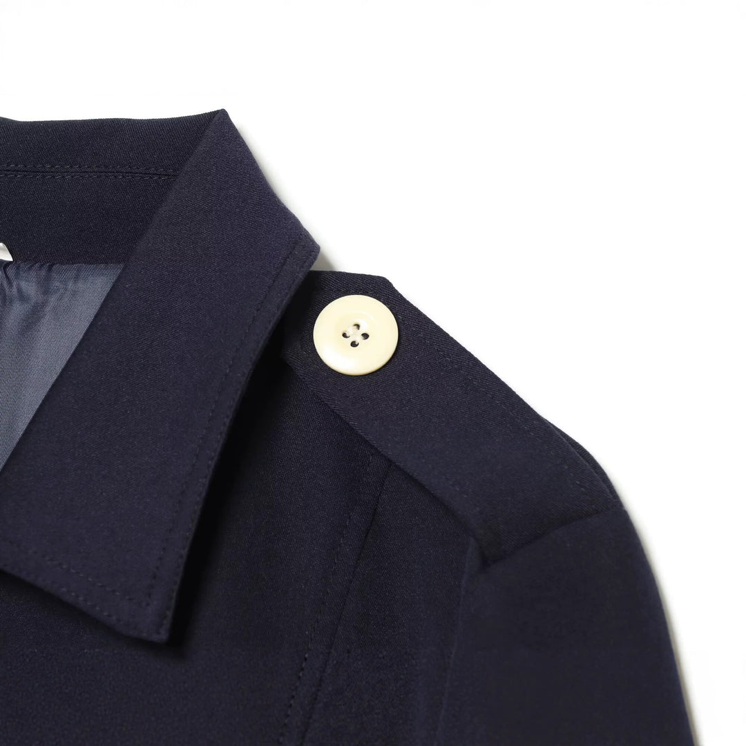 Damen kurze Feldjacke mit Knopfverschluss, aufgesetzten Taschen und Schulterklappen Nord Taschen