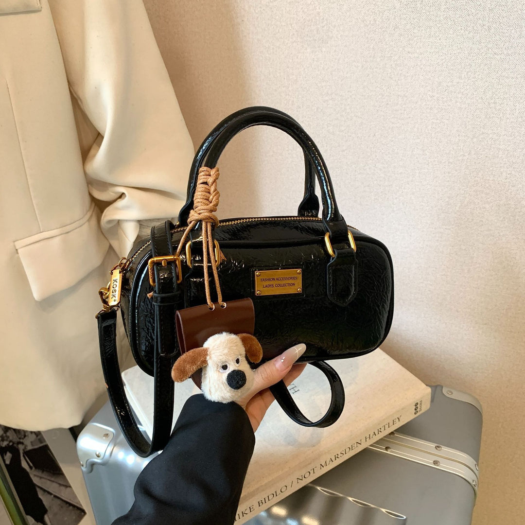 Damen hochwertige Handtasche mit liebevollem Tieranhänger Nord Taschen