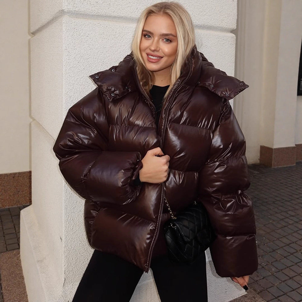 Damen Oversize Steppjacke in Lackoptik mit hohem Kragen und wattierter Fütterung Nord Taschen