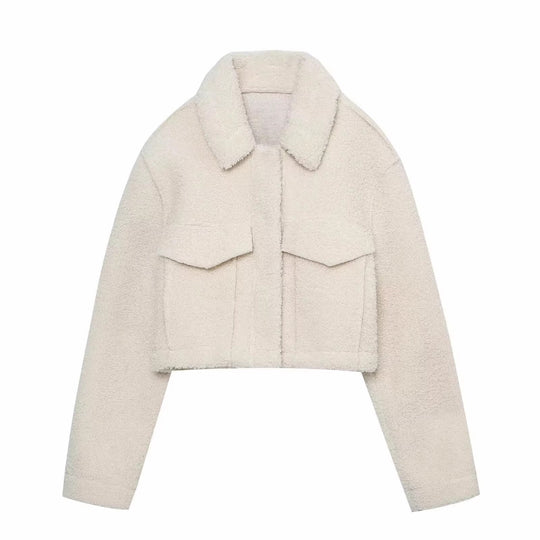 Damen Kurze Teddyjacke im Schaffell-Look mit weitem Kragen und Pattentaschen Nord Taschen