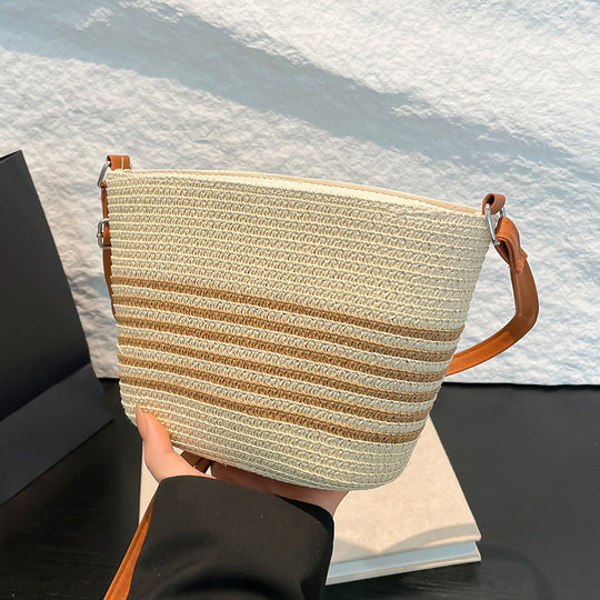 Damen Henkeltasche aus geflochtenem Naturmaterial mit eleganter Struktur Nord Taschen