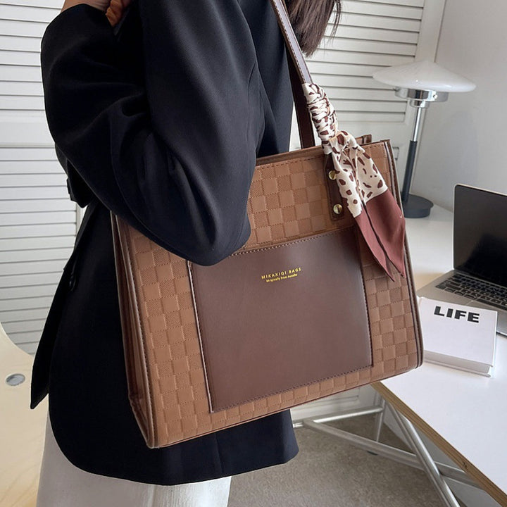 Damen elegante Handtasche mit strukturiertem Design Nord Taschen