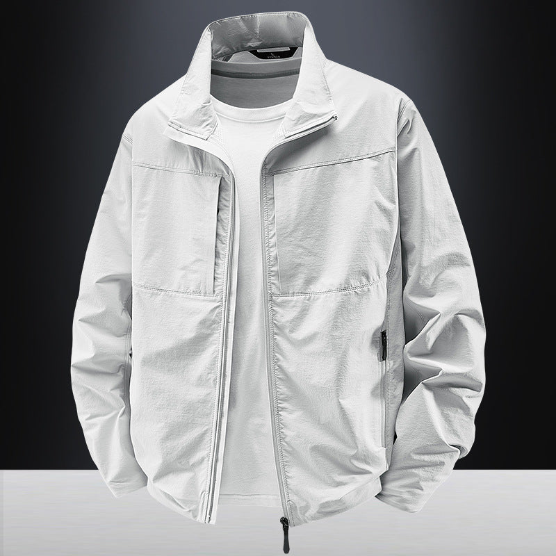 Herren Leichte urbane Windjacke mit Stehkragen, wasserabweisender Gewebemischung und verdeckten Reißverschlüssen Nord Taschen