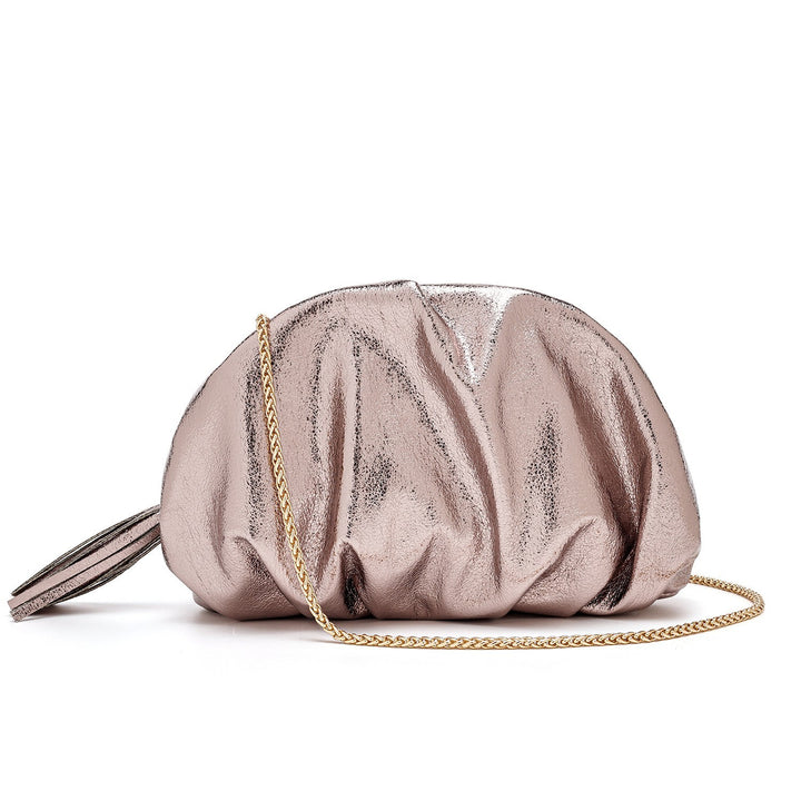 Damen Clutch mit metallischem Finish und goldener Kette Nord Taschen
