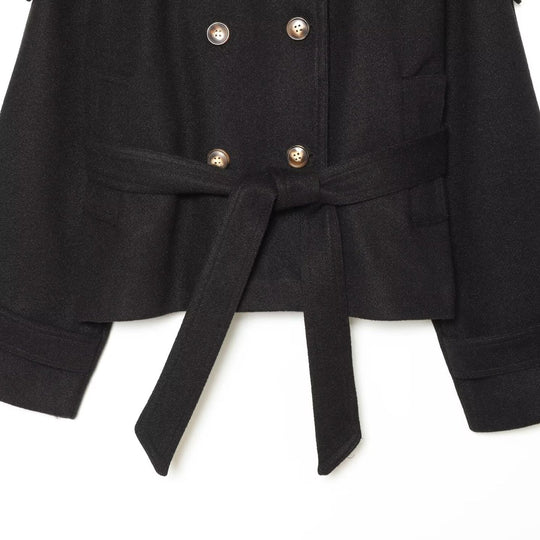 Damen Kurze doppelreihige Wollmix-Capejacke mit Stehkragen und Taillengürtel Nord Taschen